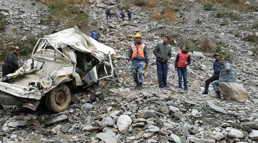 म्याग्दीमा जीप दुर्घटना हुँदा २ जनाको मृत्यु, ६ जना घाईते